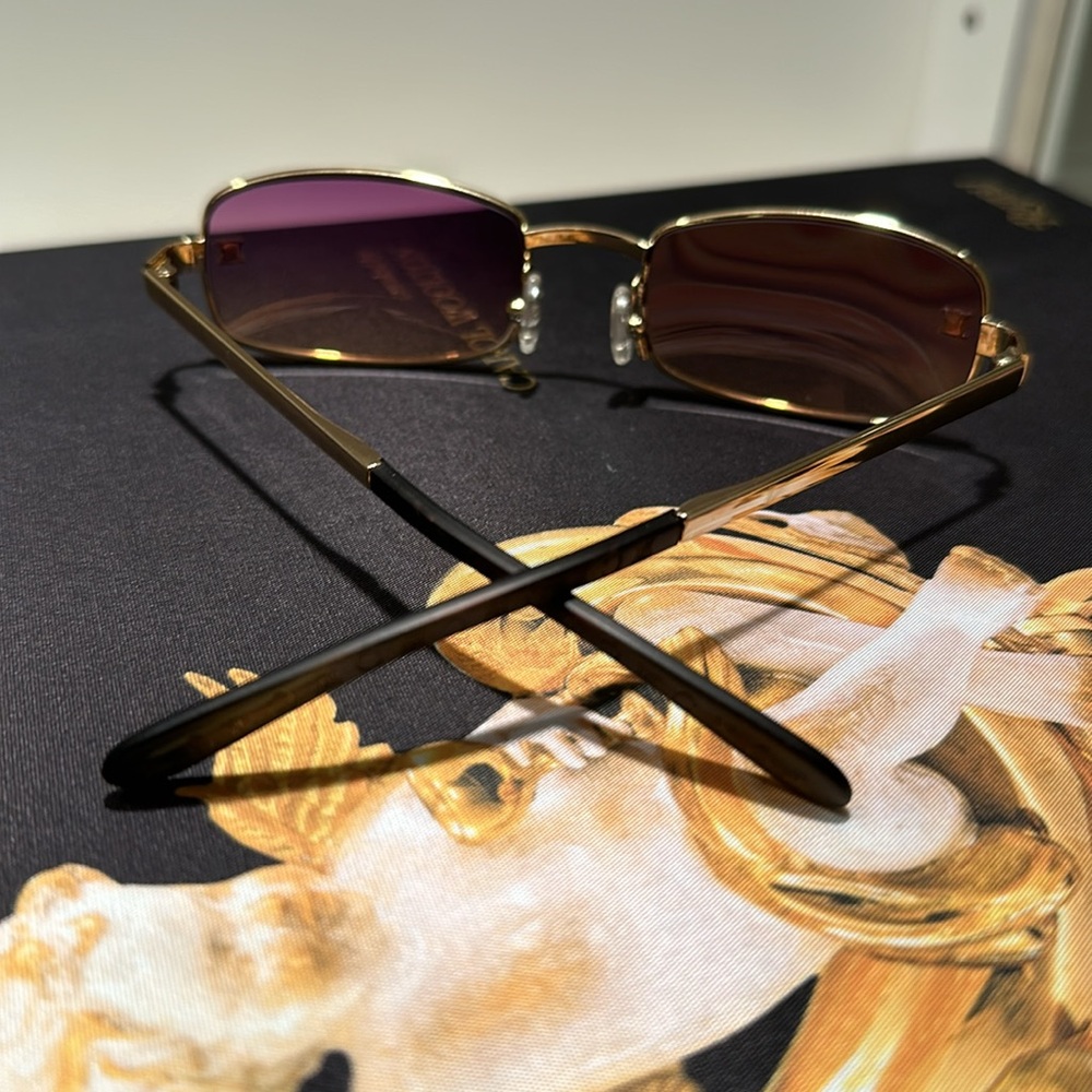 Vintage Celine sunglasses 🔥🔥🔥🔥🔥 - Picture 6 of 6
